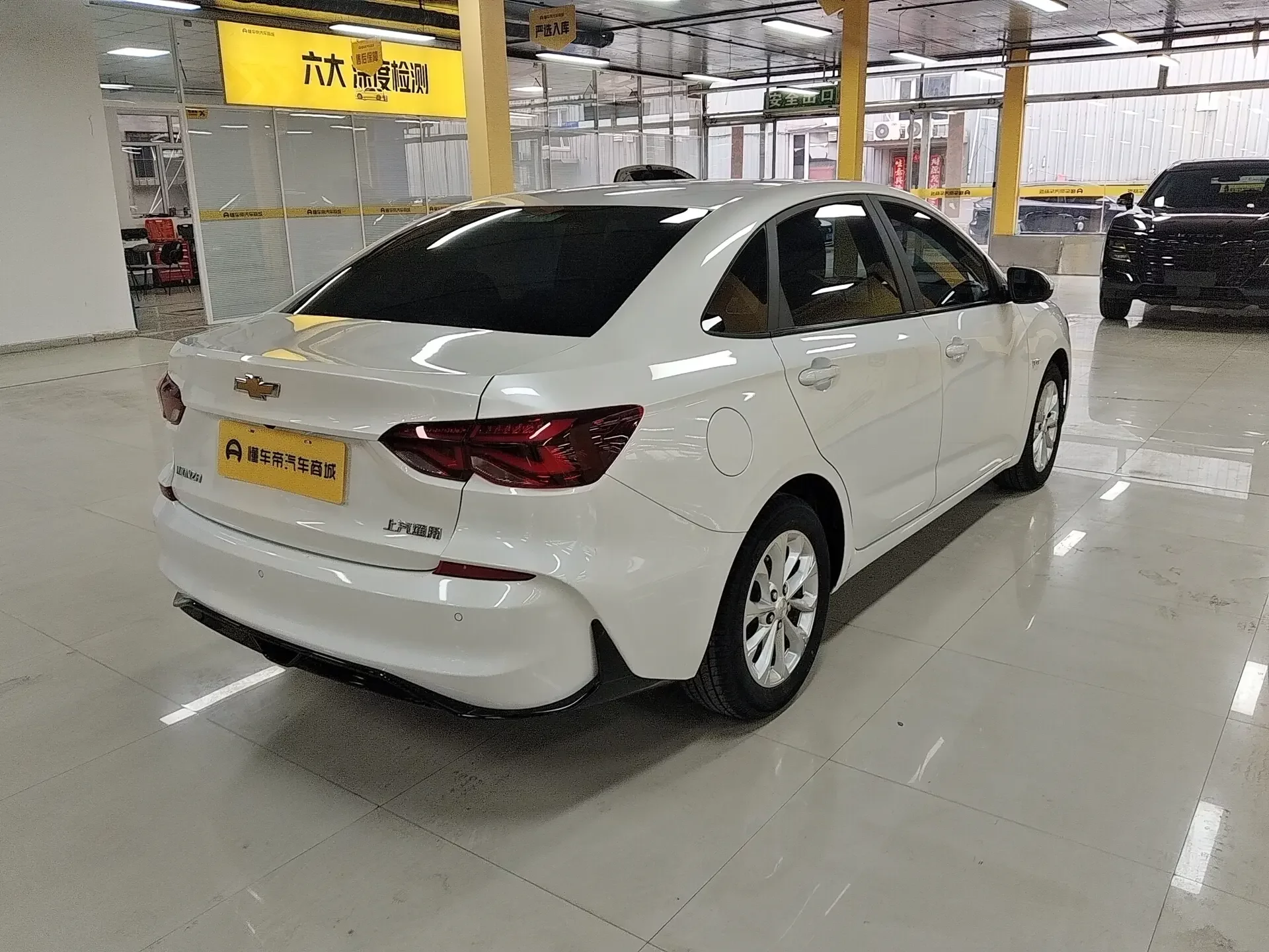 CHEVROLET CRUZE