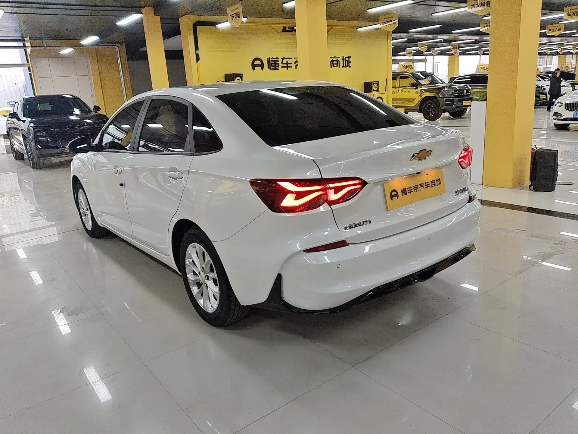 CHEVROLET CRUZE