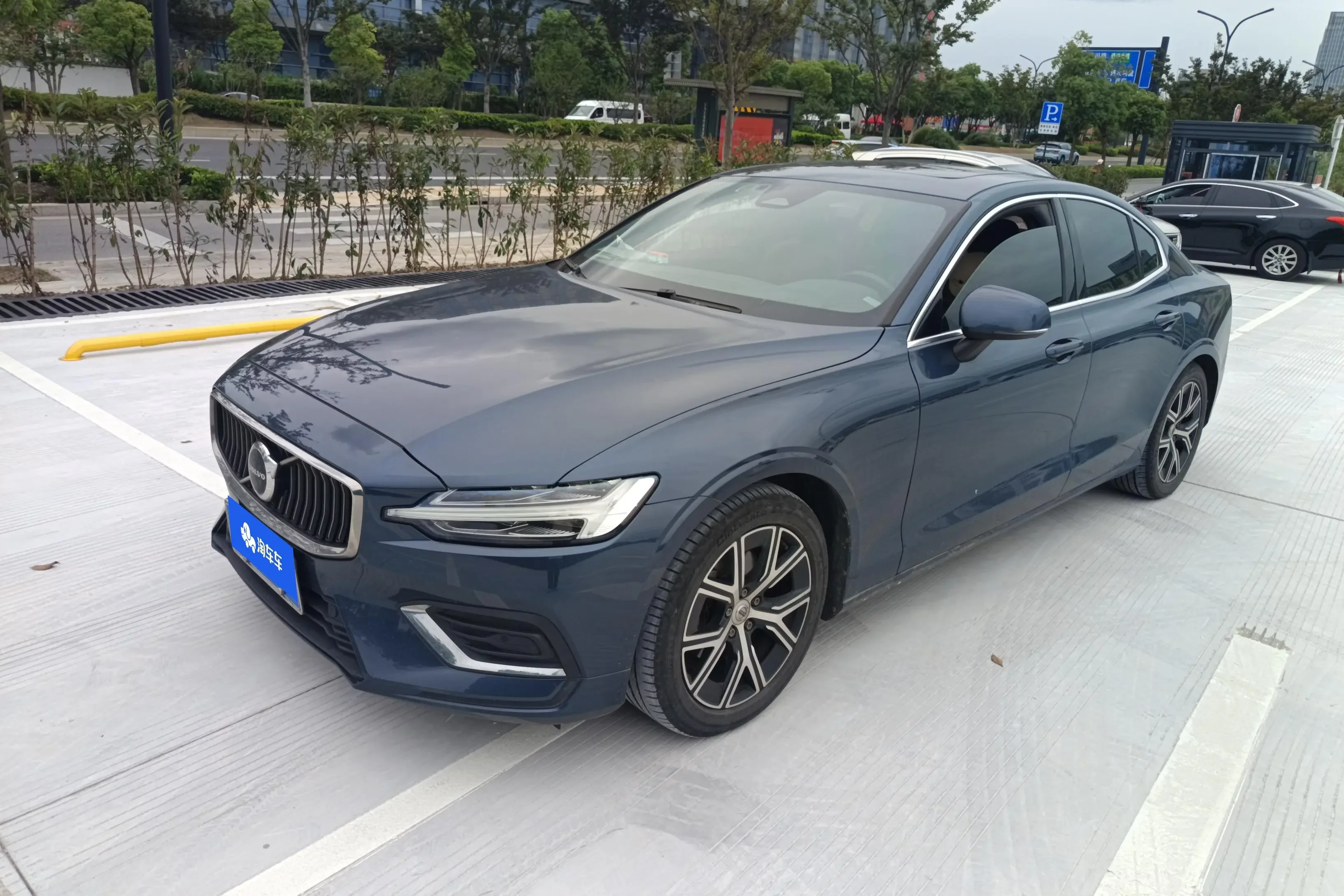 Volvo S60  из Китая