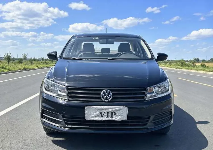 Volkswagen Santana  из Китая