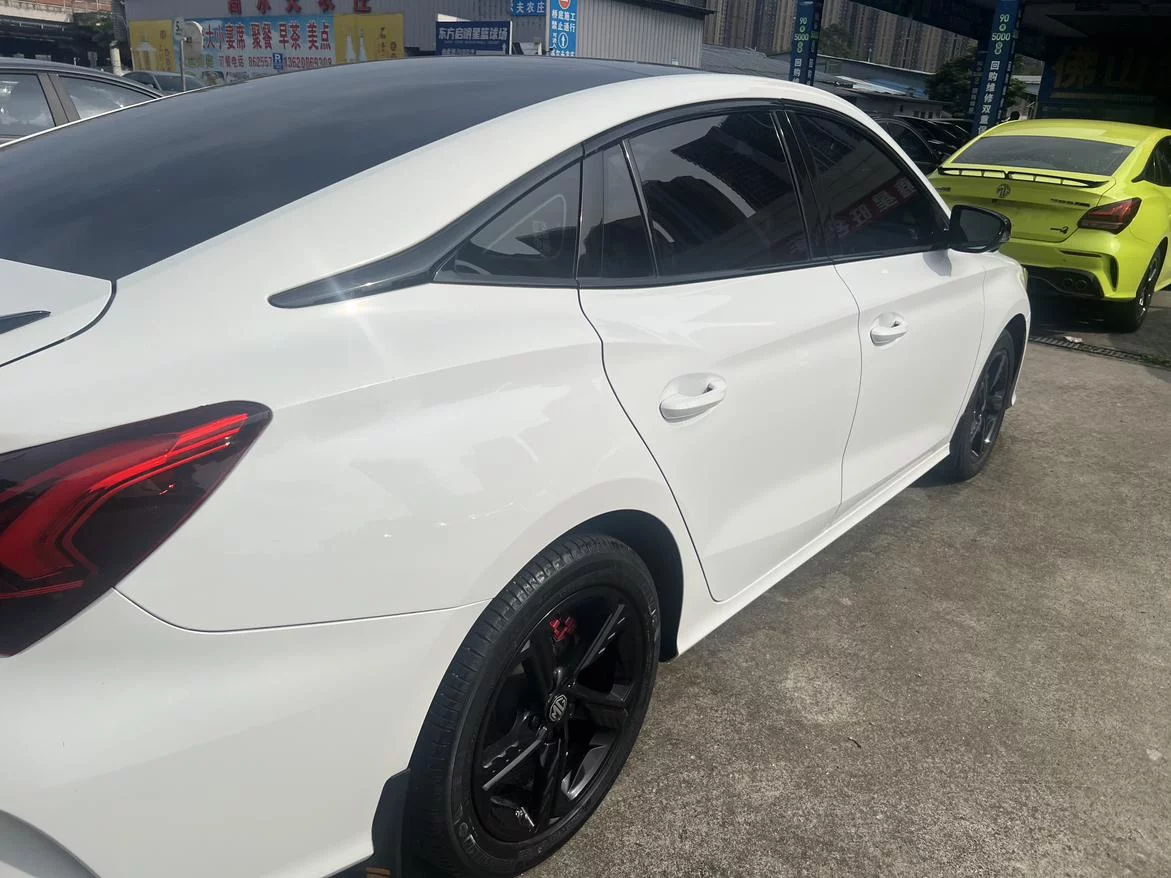 MG 5 Scorpio