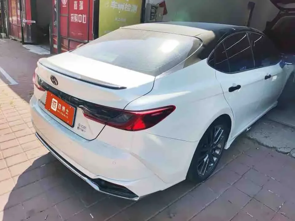 TOYOTA CAMRY