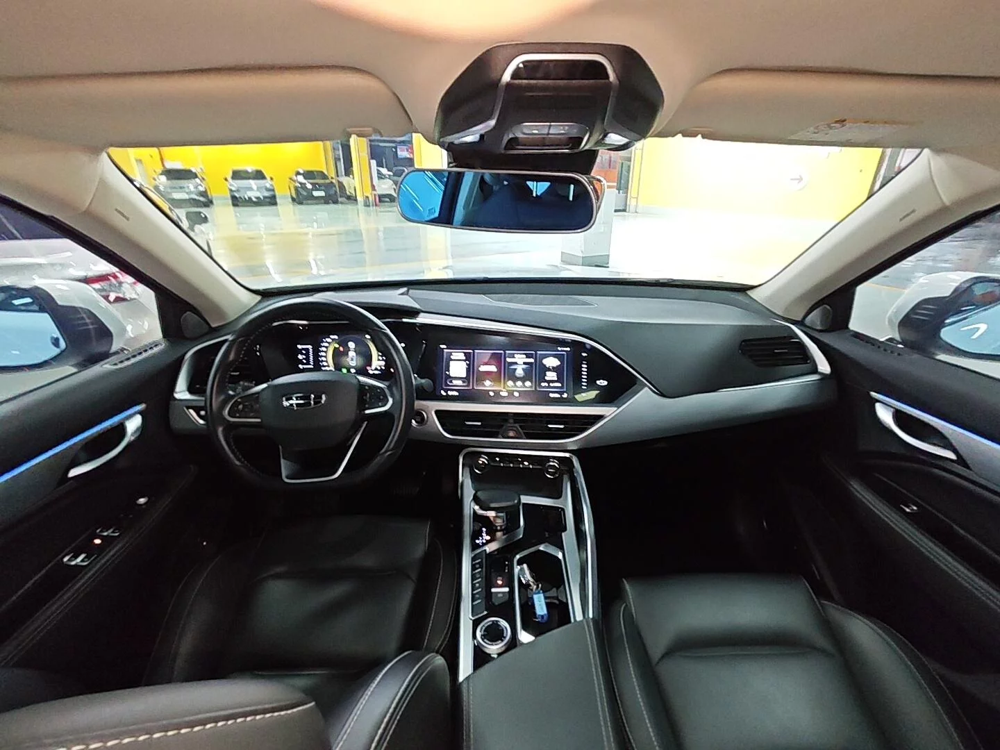 Geely Tugella