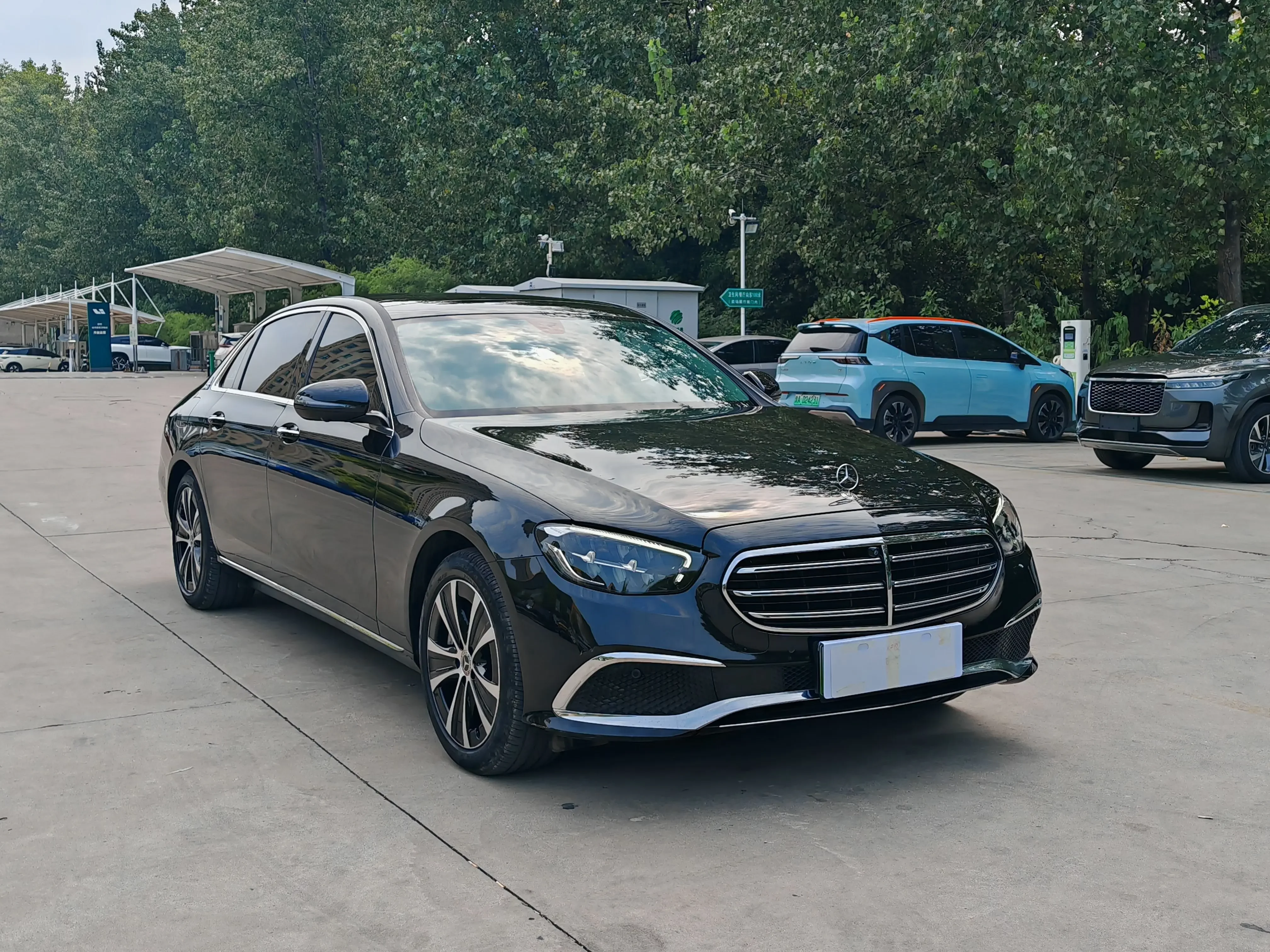 Mercedes-Benz E-Class PHEV