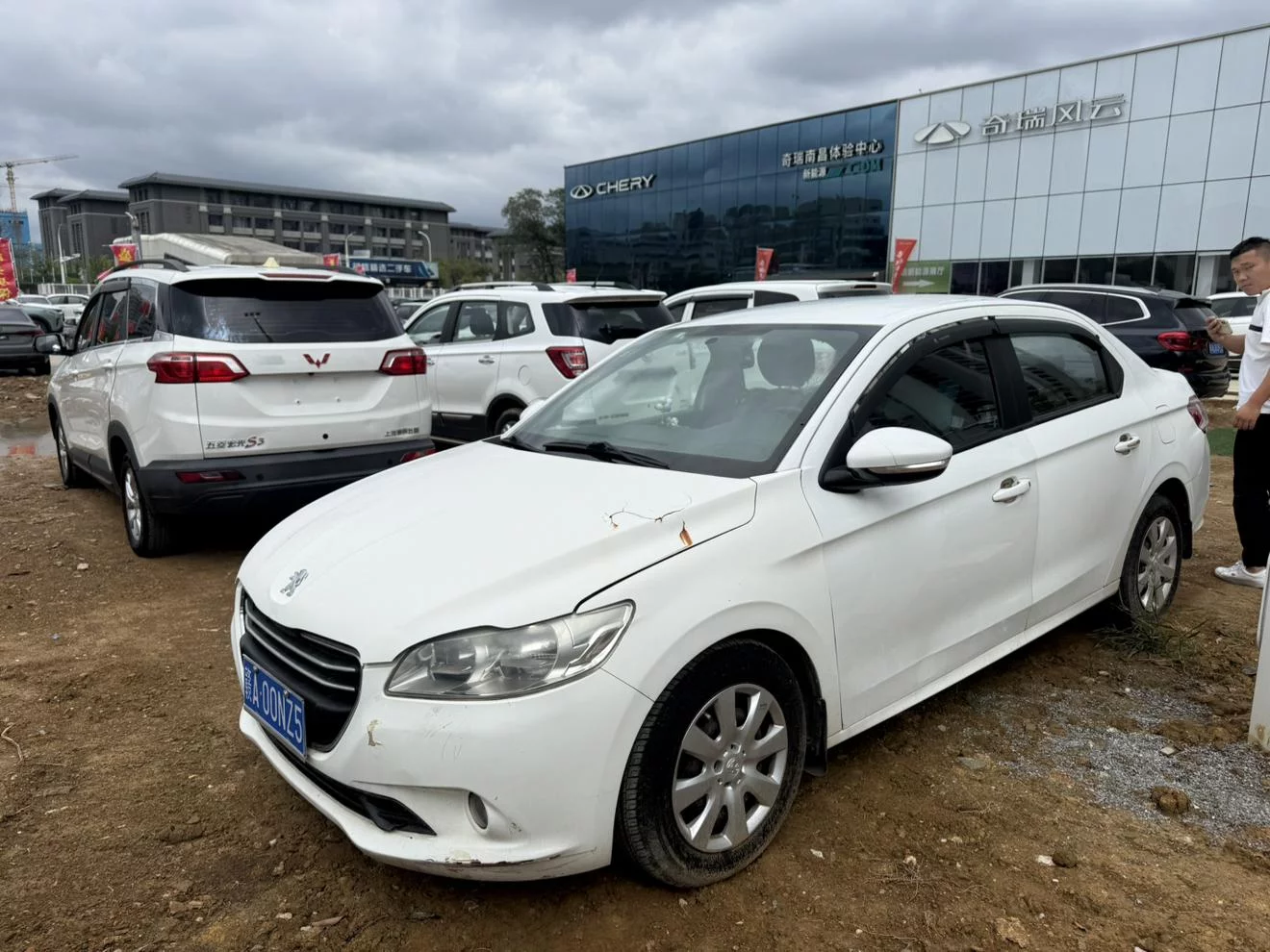 Peugeot 301  из Китая