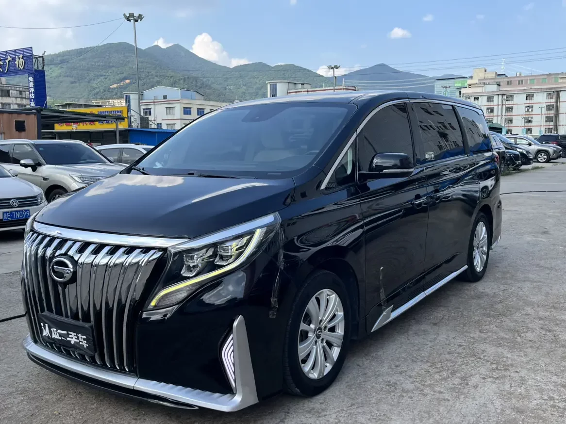 GAC Trumpchi M8  из Китая