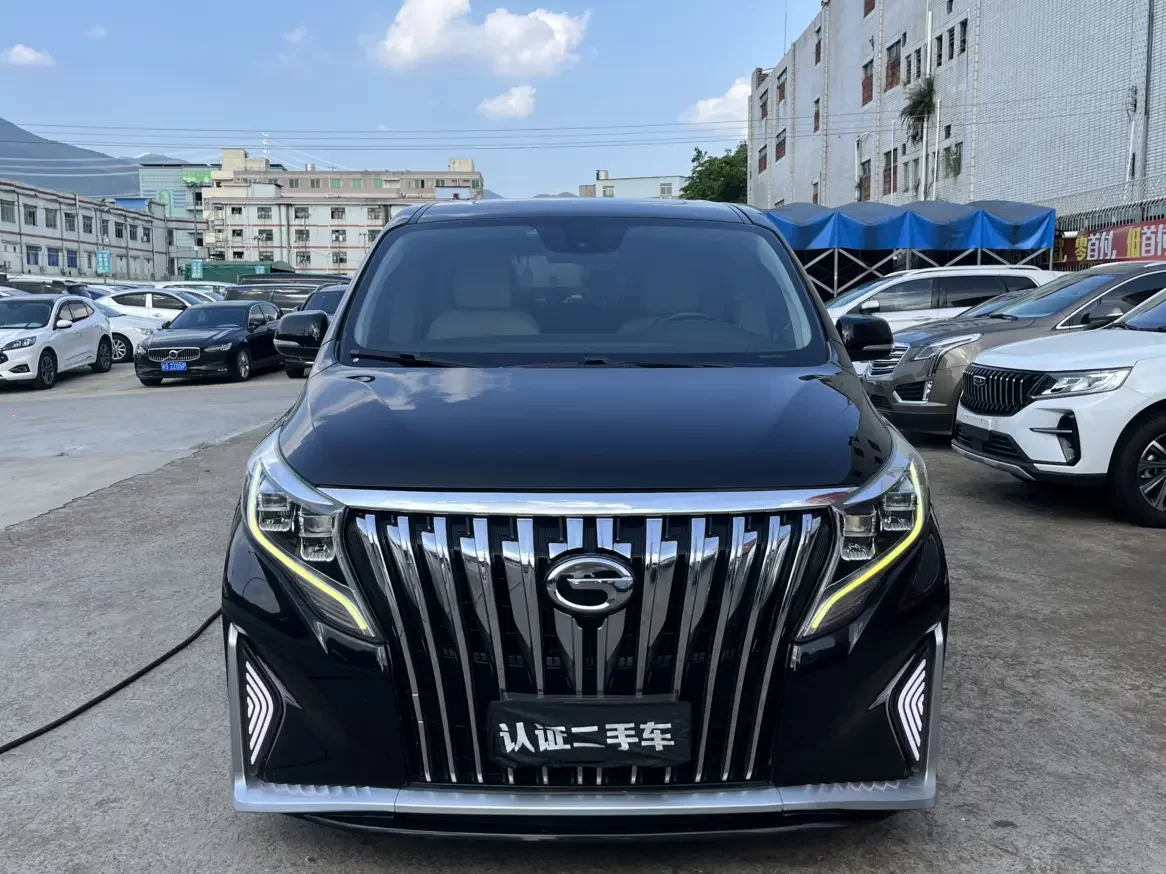 GAC Trumpchi M8  из Китая
