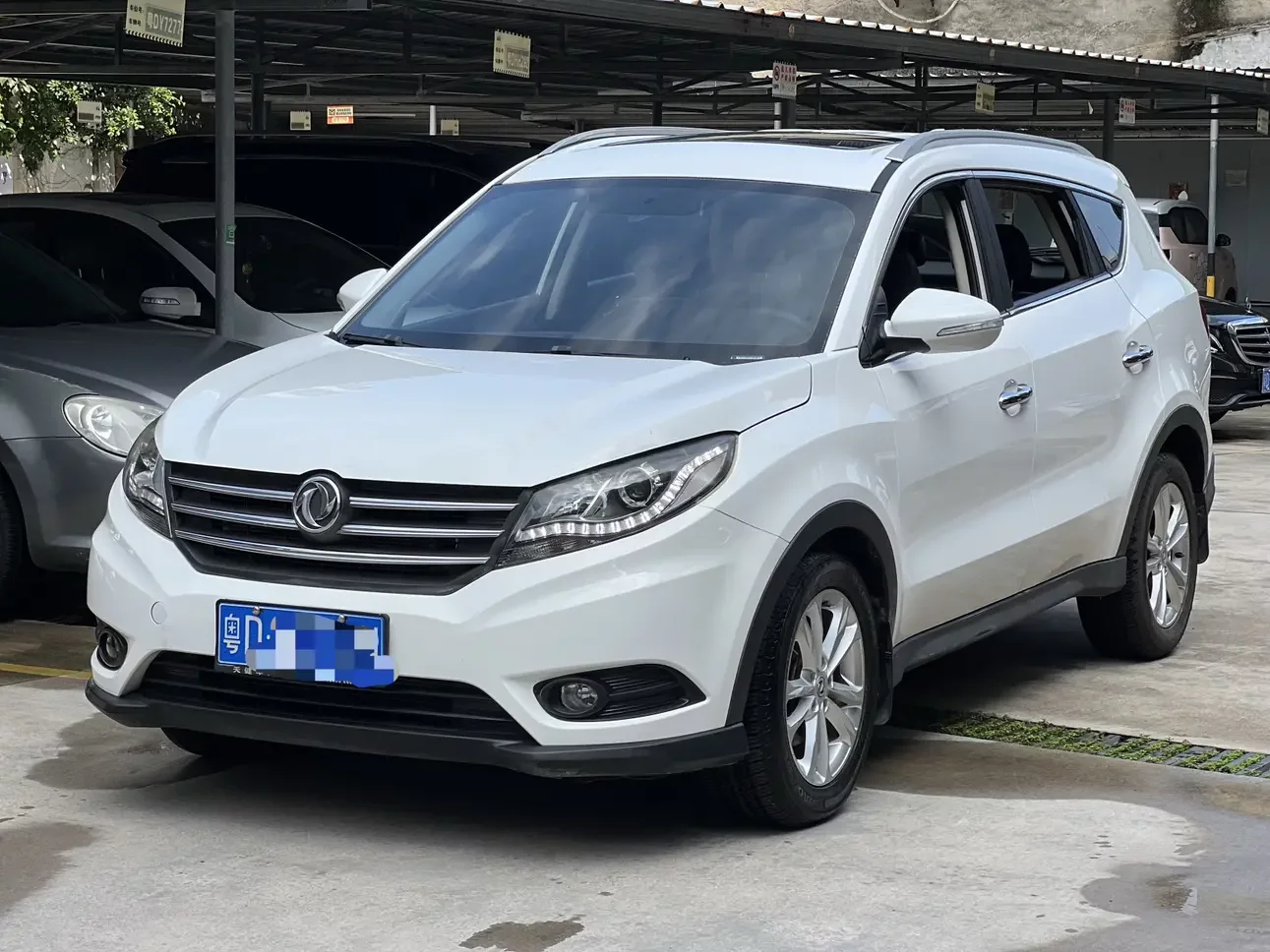 Dongfeng Fengon 580