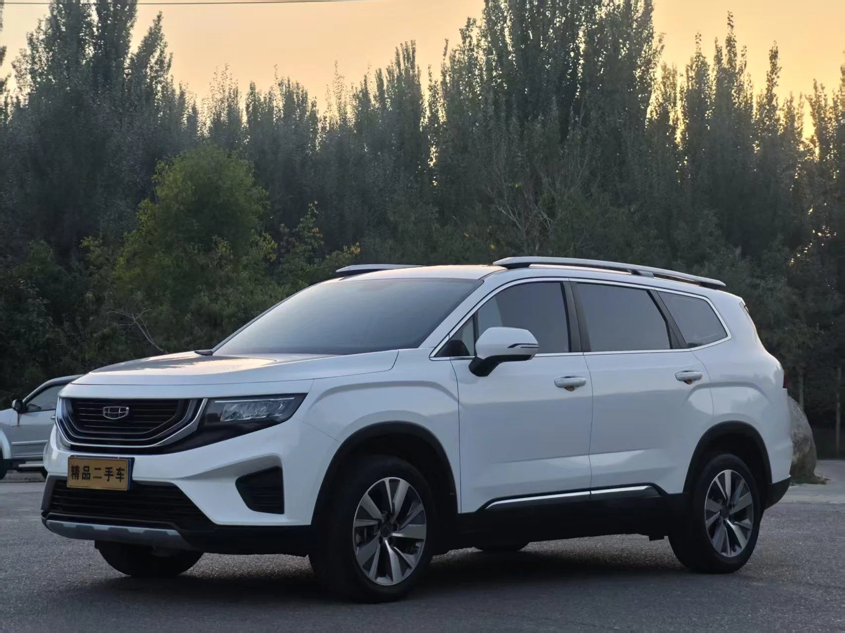 Geely Okavango  из Китая