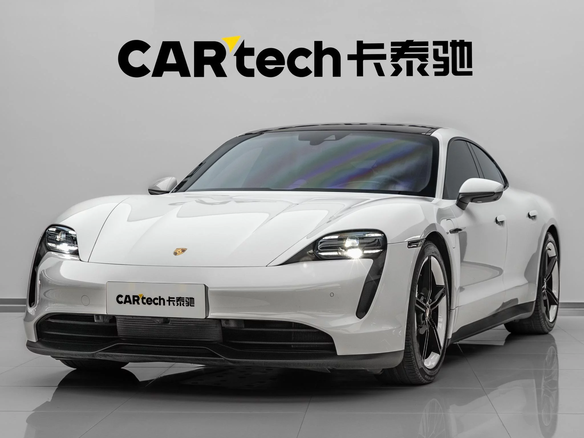 Porsche Taycan  из Китая