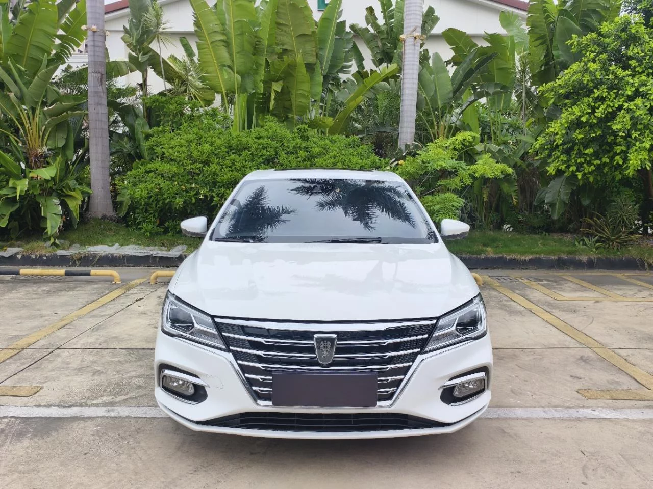 Roewe i5