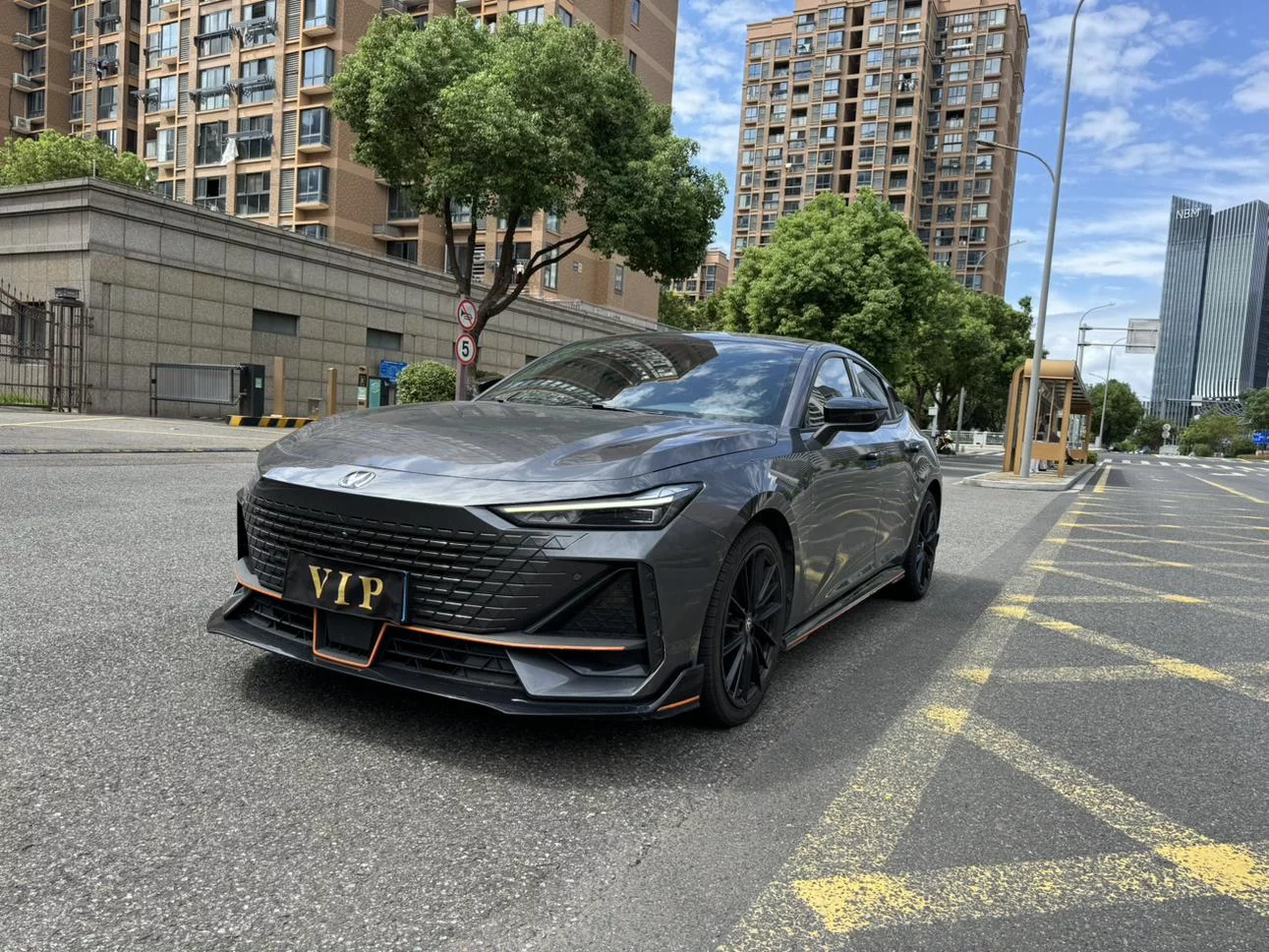 Changan UNI-V  из Китая