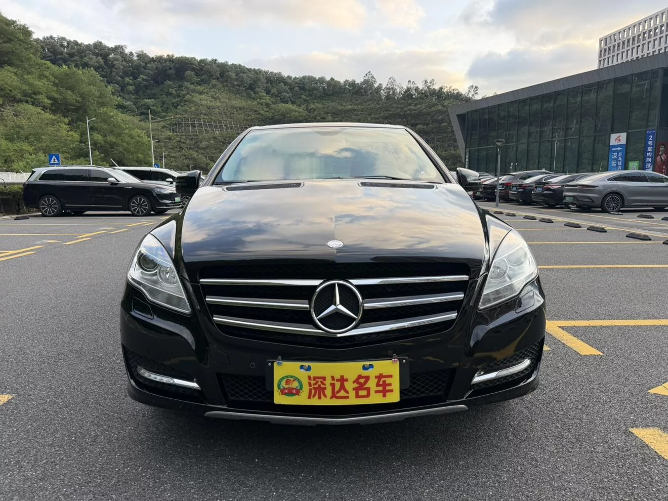 Mercedes-Benz R-Class