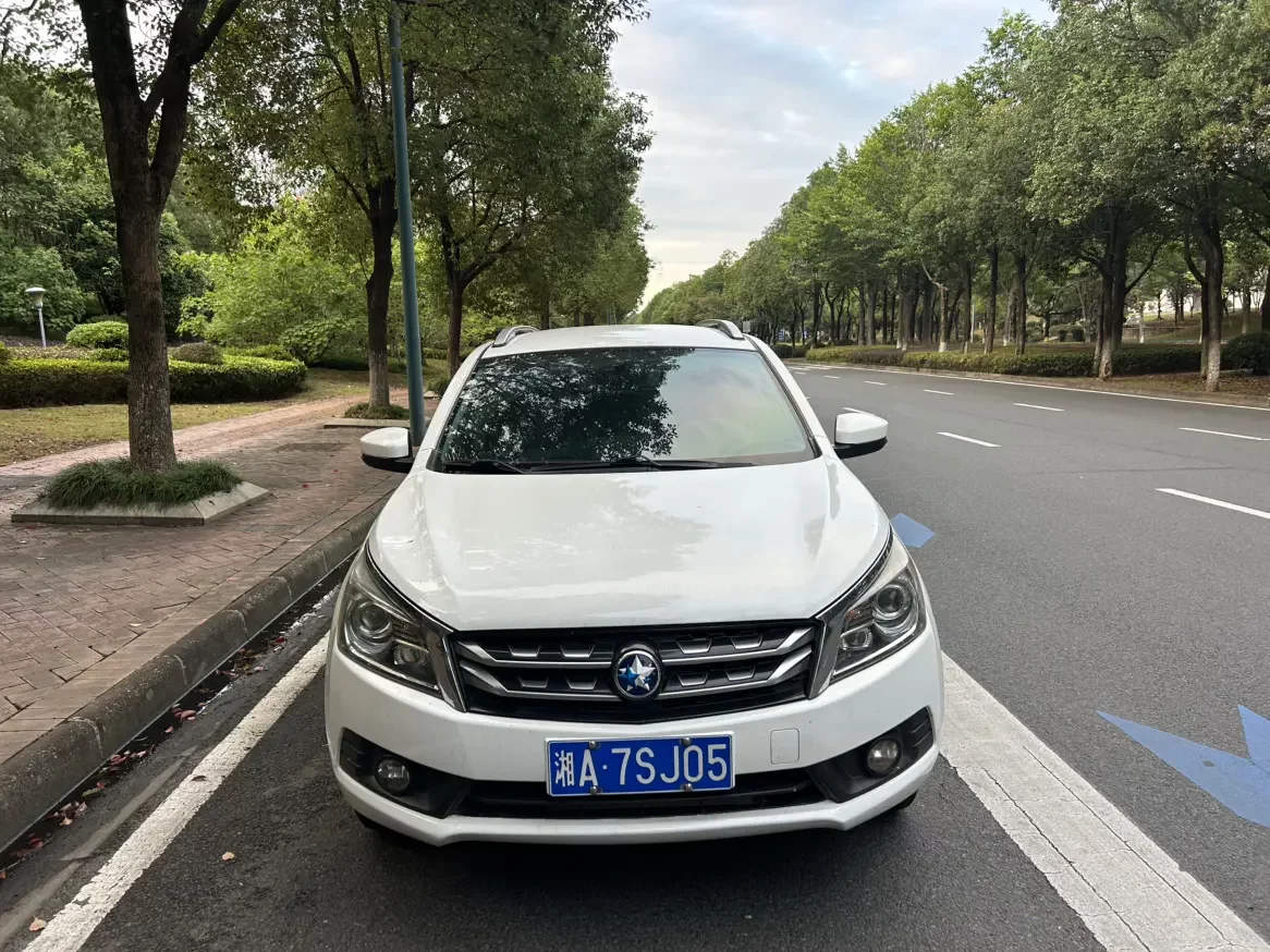 Venucia T70  из Китая
