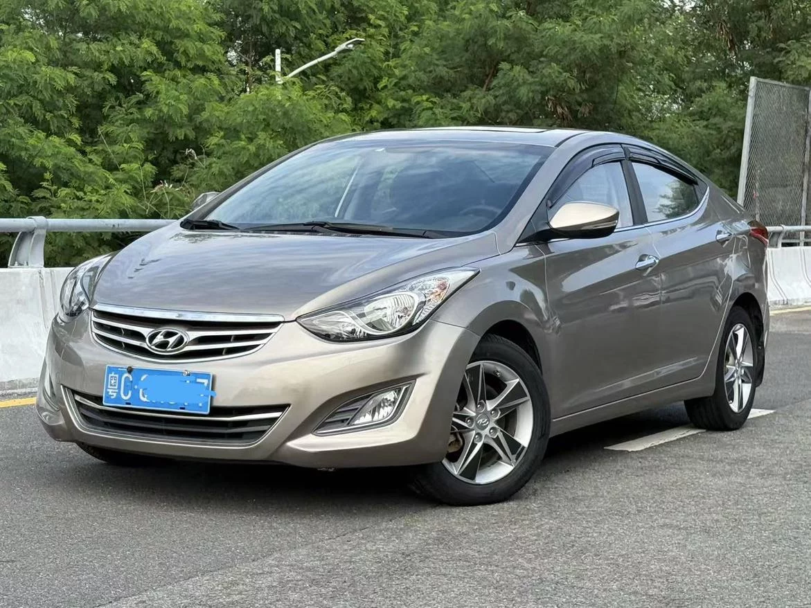 Hyundai Elantra