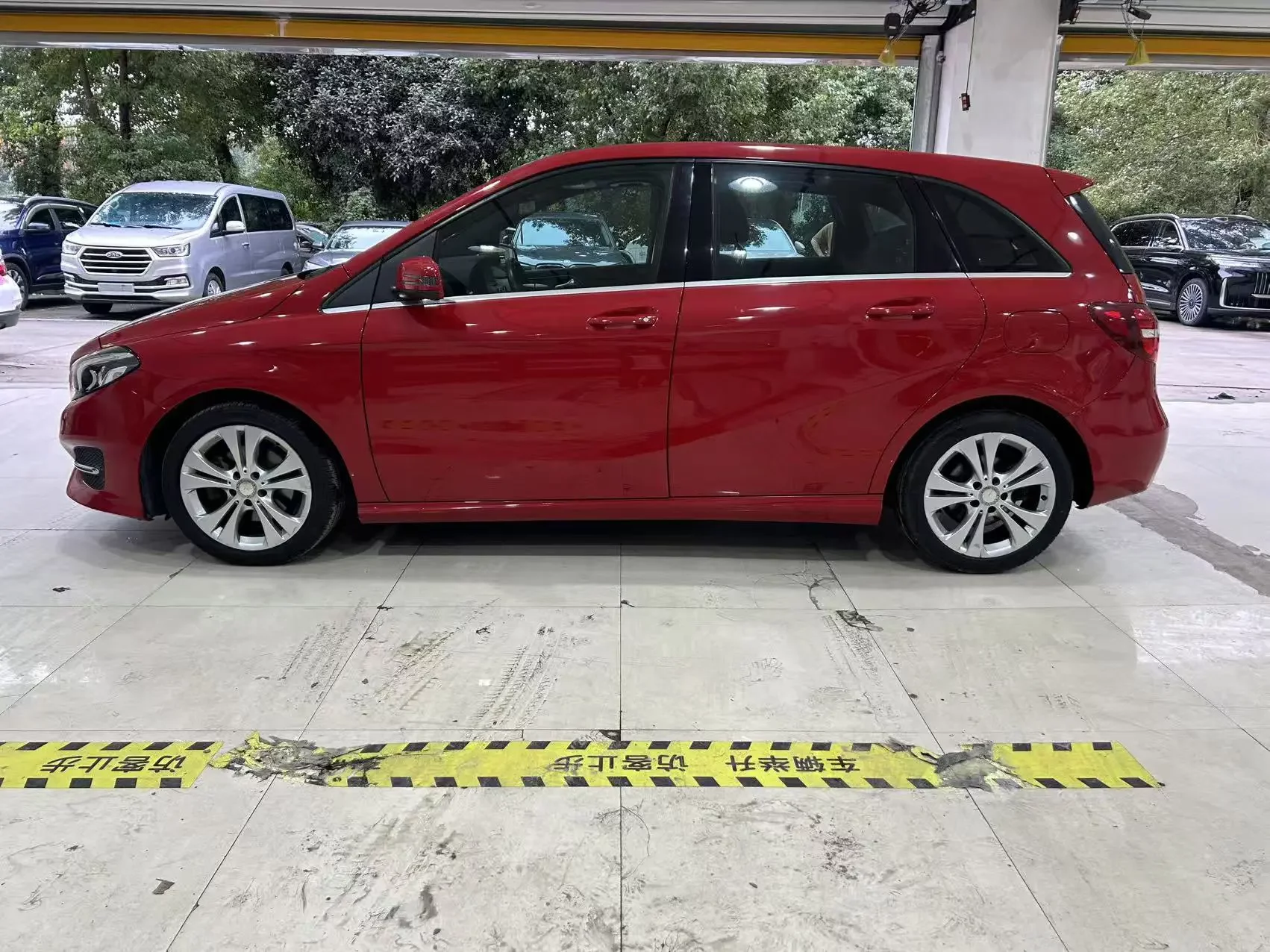 Mercedes-Benz B Class