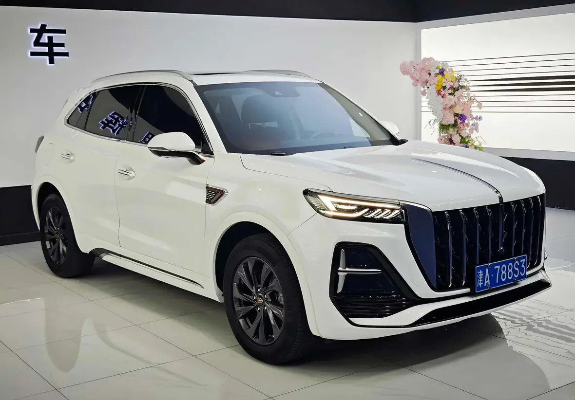 Hongqi HS5