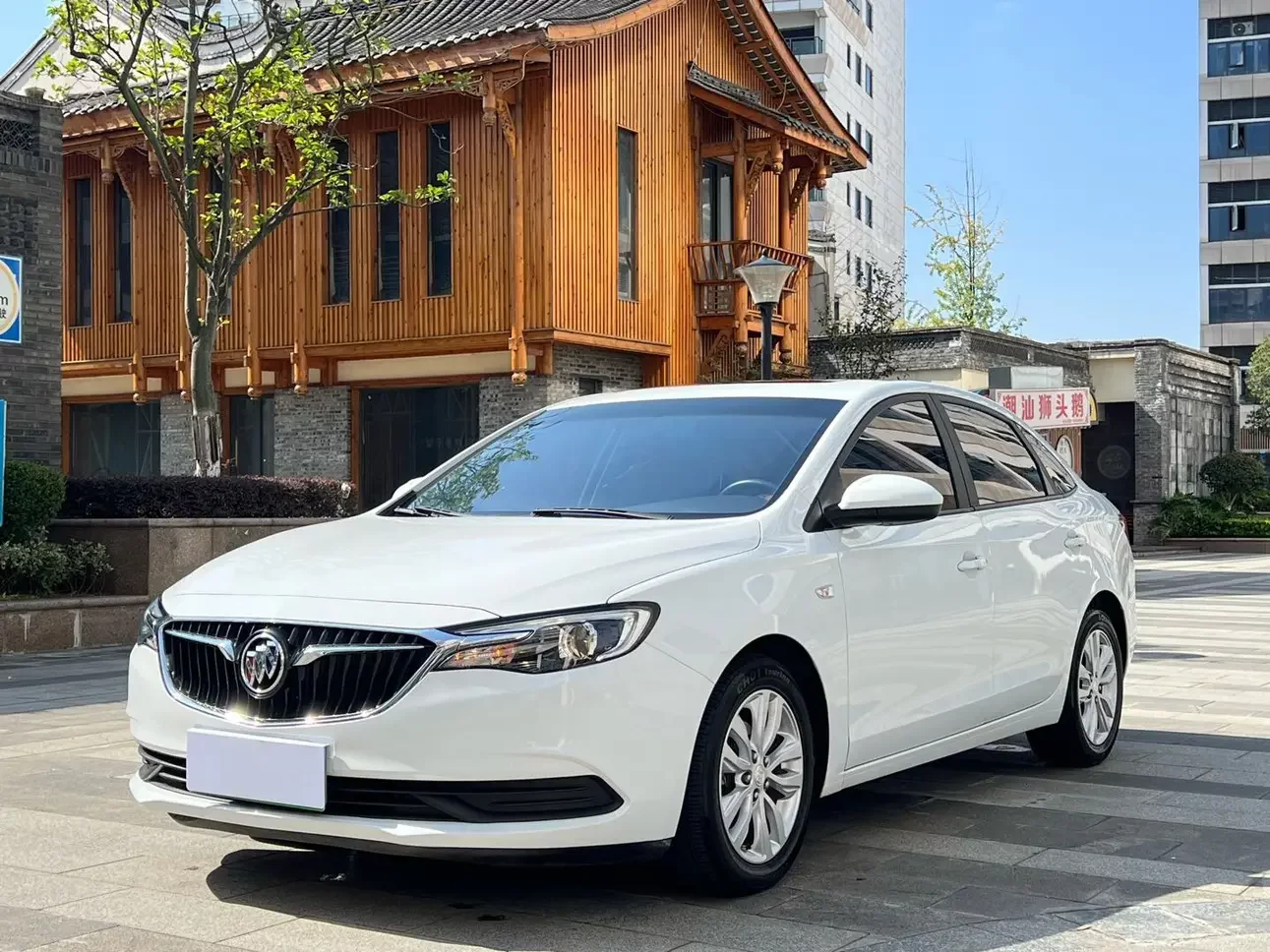 Buick Yinglang  из Китая