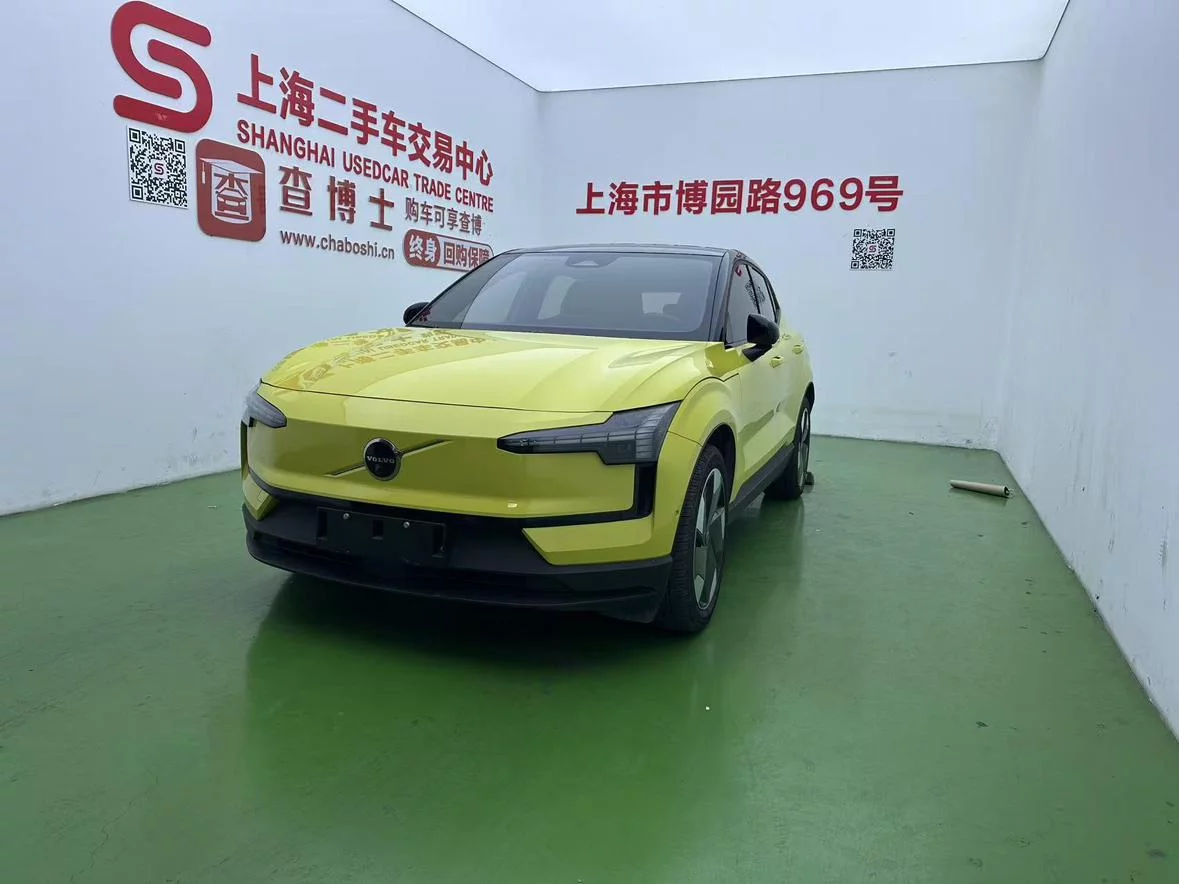 Volvo EX30  из Китая