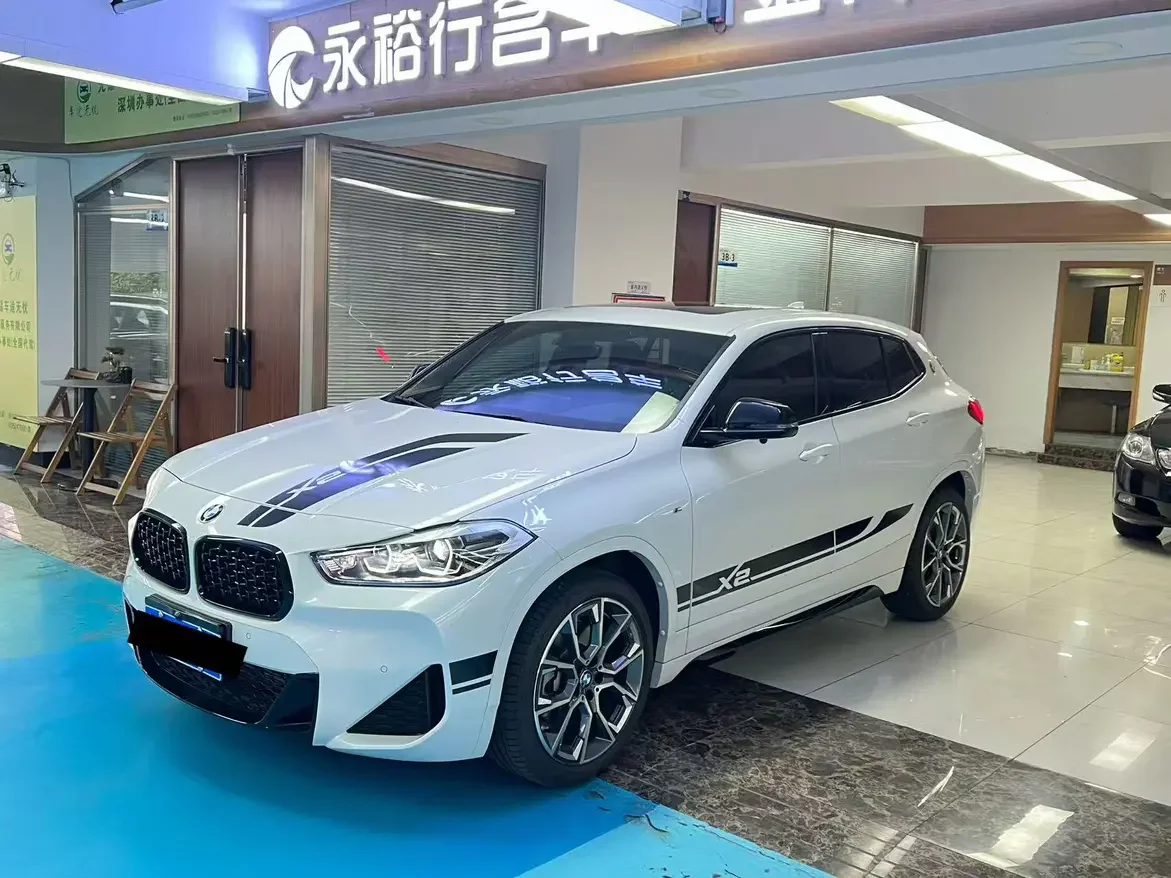 BMW X2