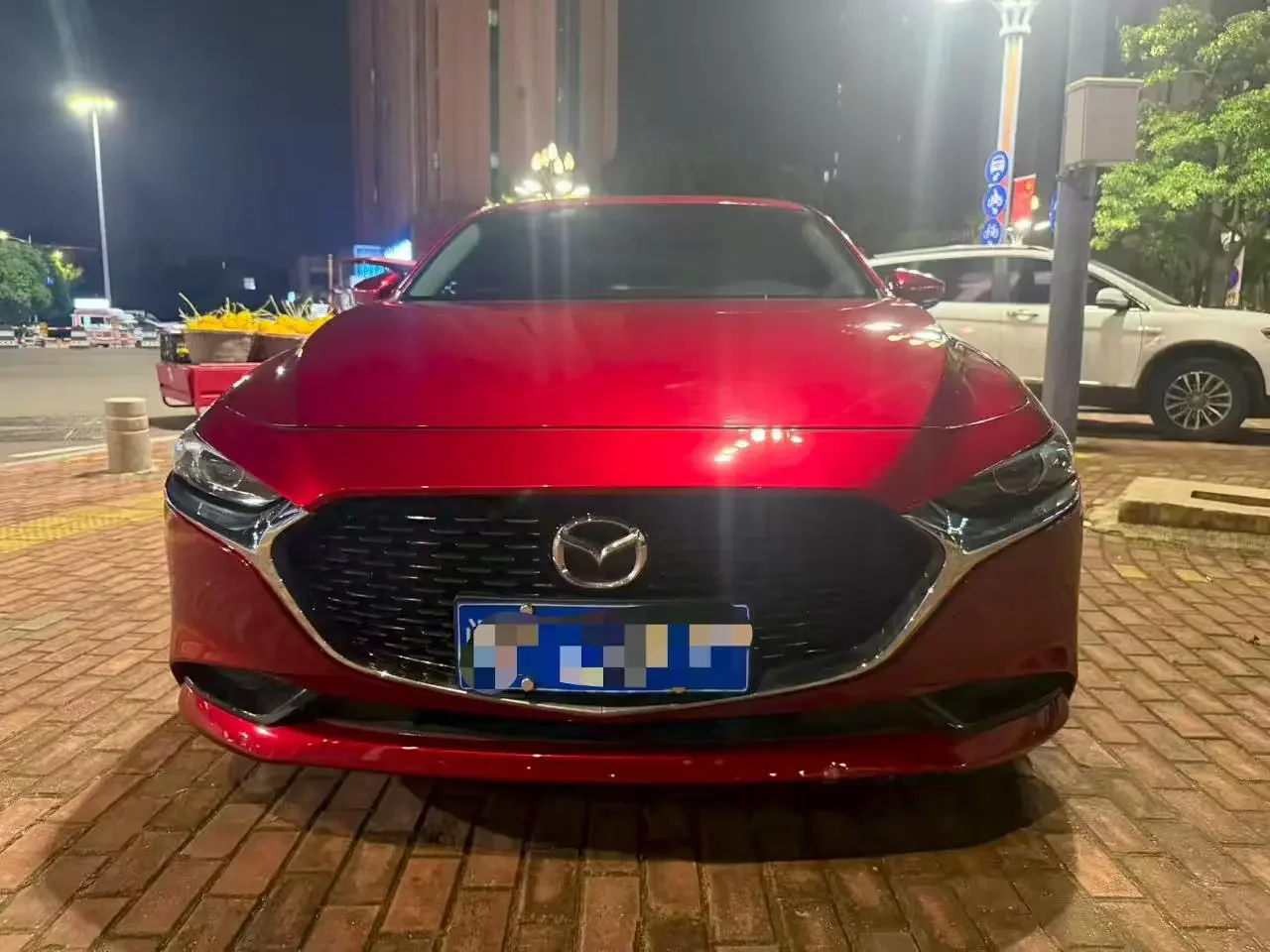 Mazda Axela (Mazda3)  из Китая