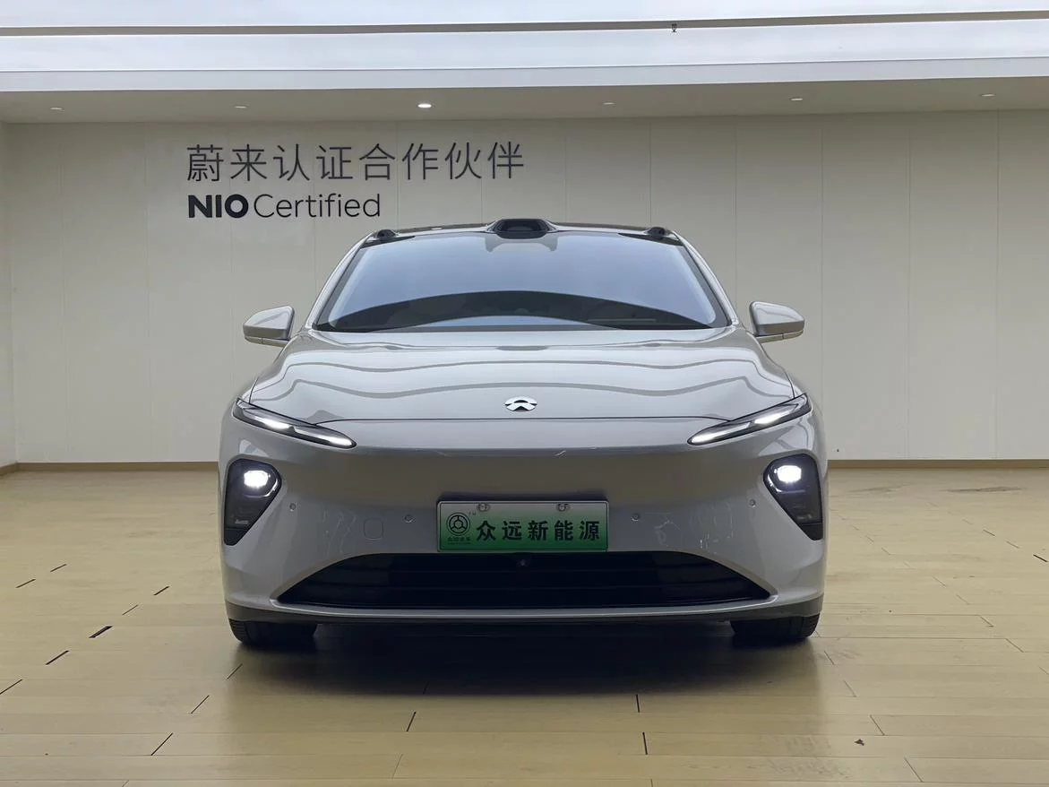 NIO ET7