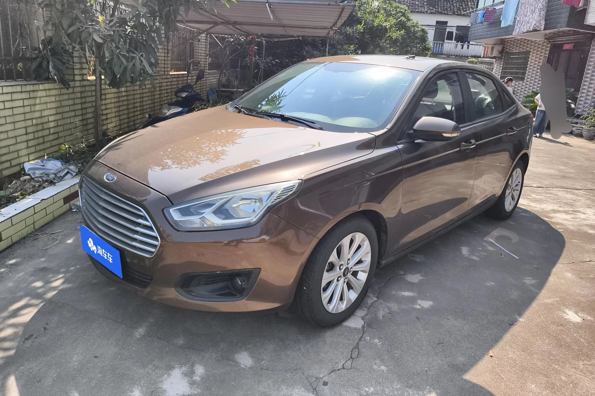 Ford Forrest  из Китая
