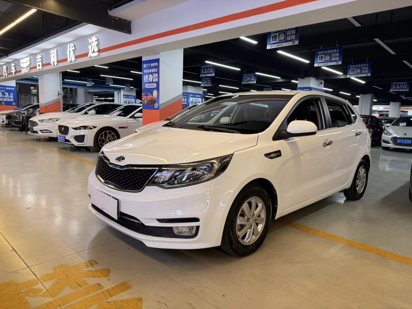 Kia K2  из Китая