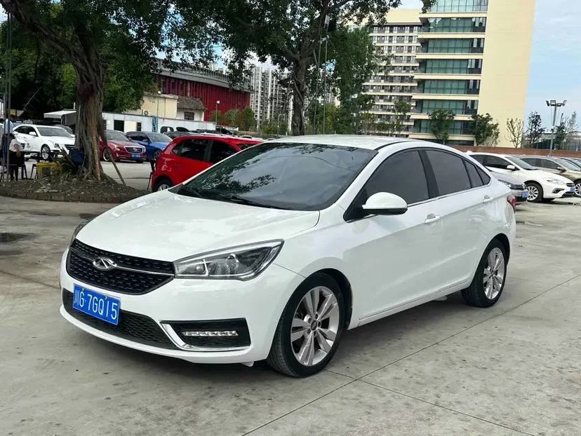 Chery Arrizo 5