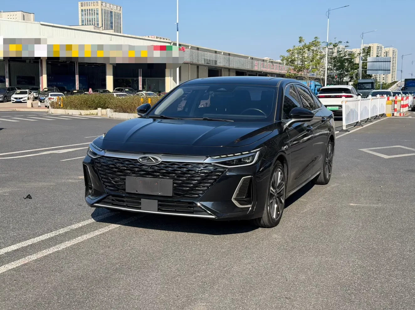 Chery Arrizo 8