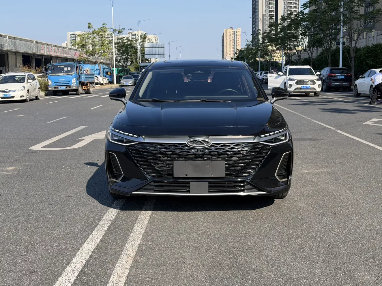 Chery Arrizo 8