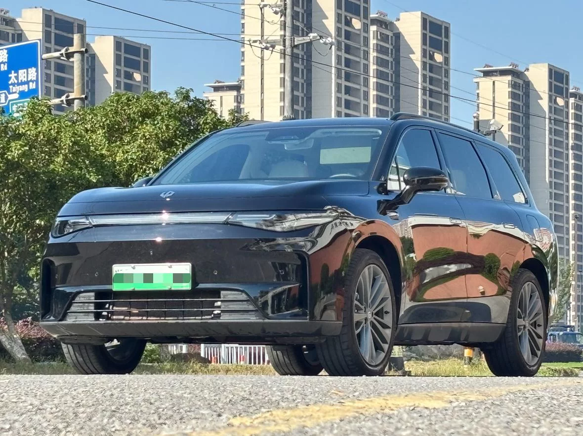 Leapmotor C10