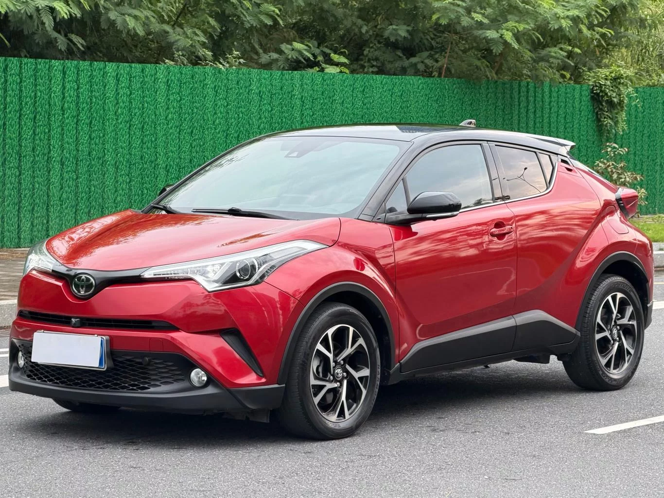 Toyota C-HR  из Китая