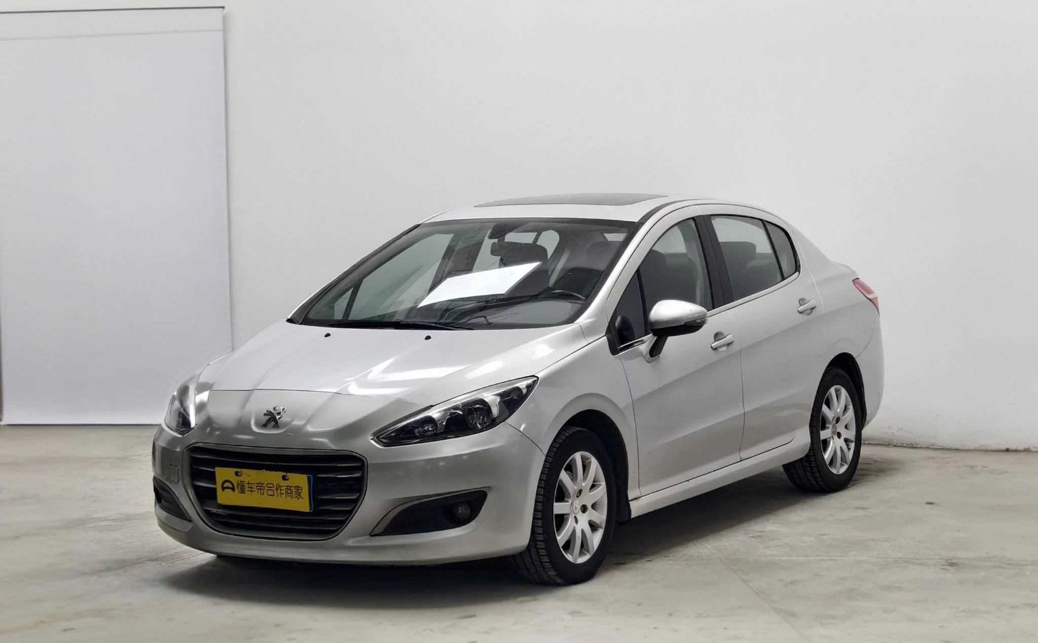 Peugeot 308  из Китая