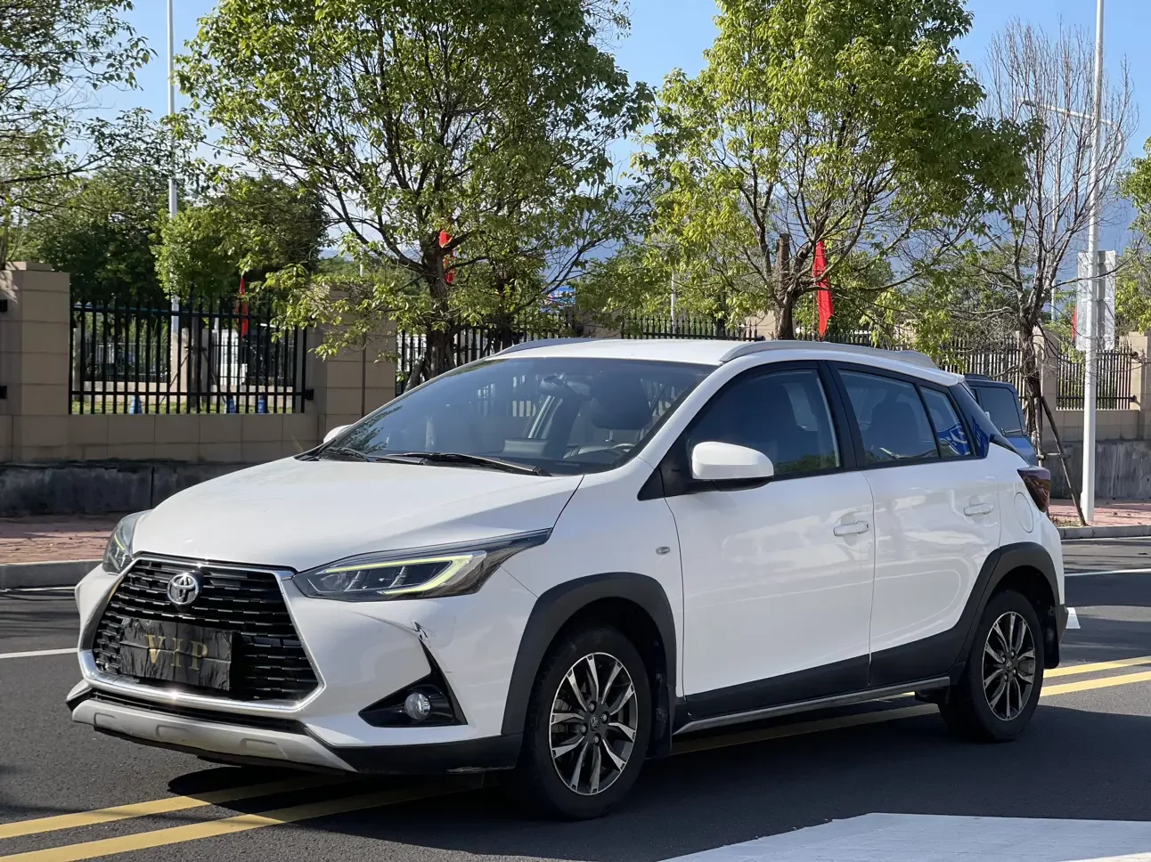 Toyota Yaris L
