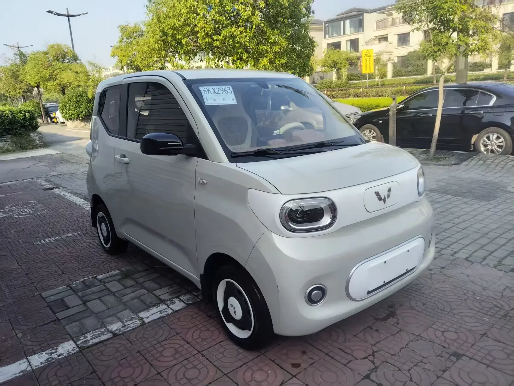 Wuling Hongguang MINIEV  из Китая
