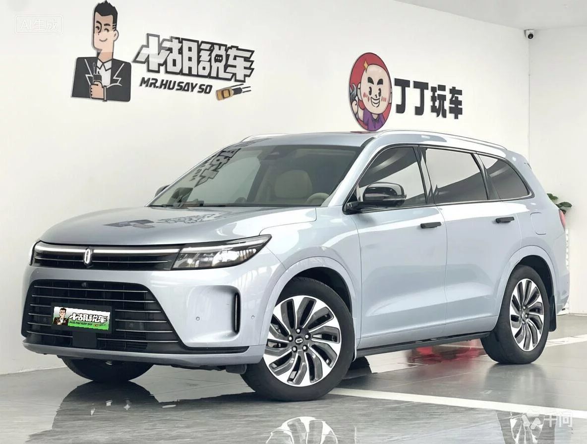 AITO M7  из Китая