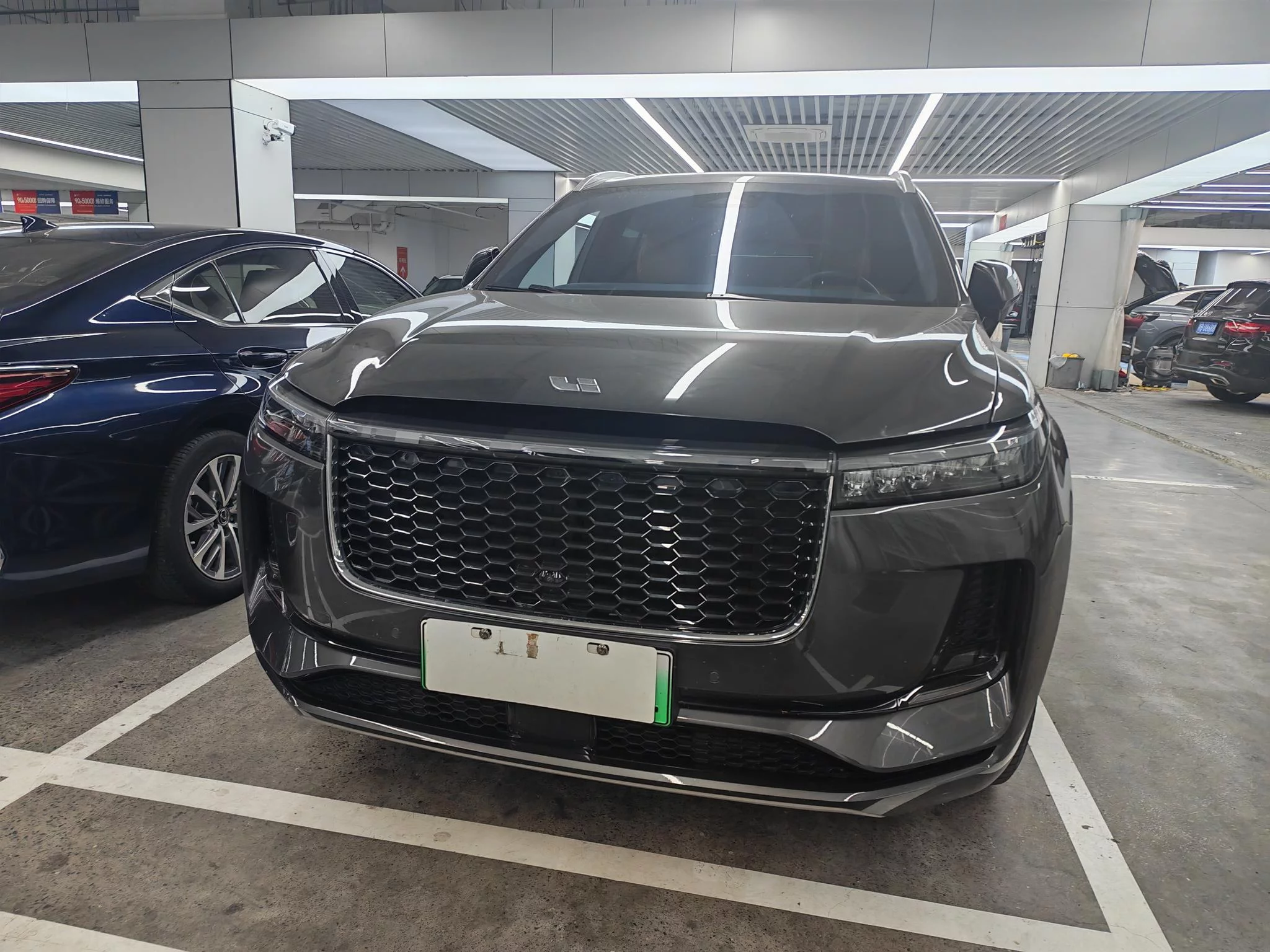 Li ONE  из Китая
