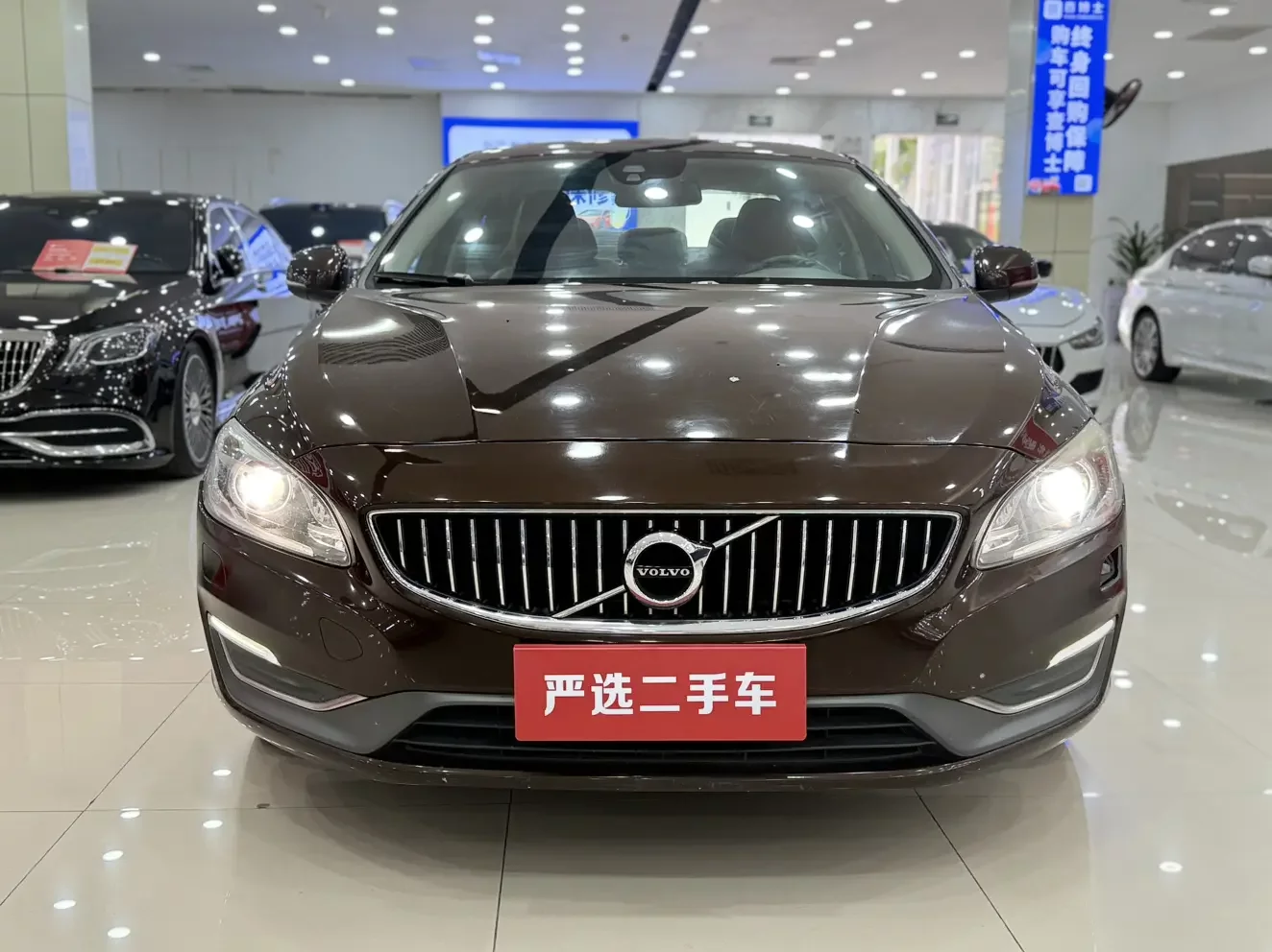 Volvo S60  из Китая