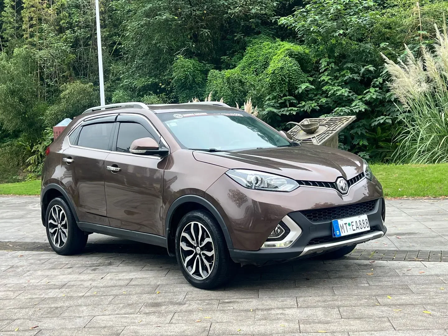 MG Ruiteng