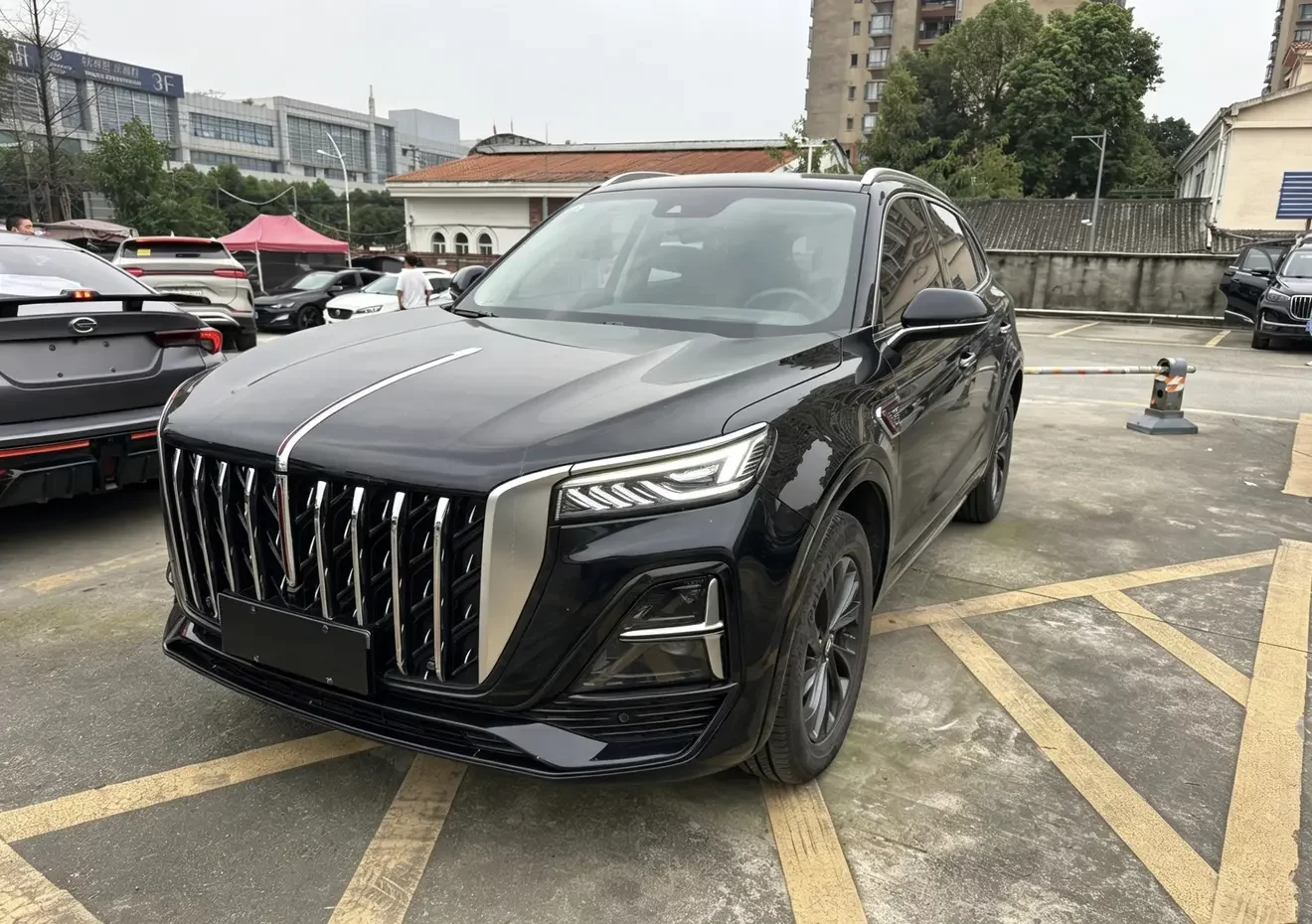 Hongqi HS5 2024