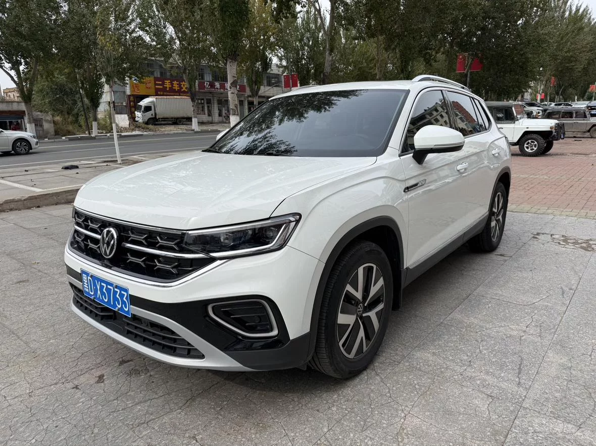 VOLKSWAGEN TAYRON