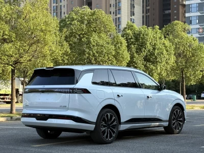 Dongfeng Yipai 008