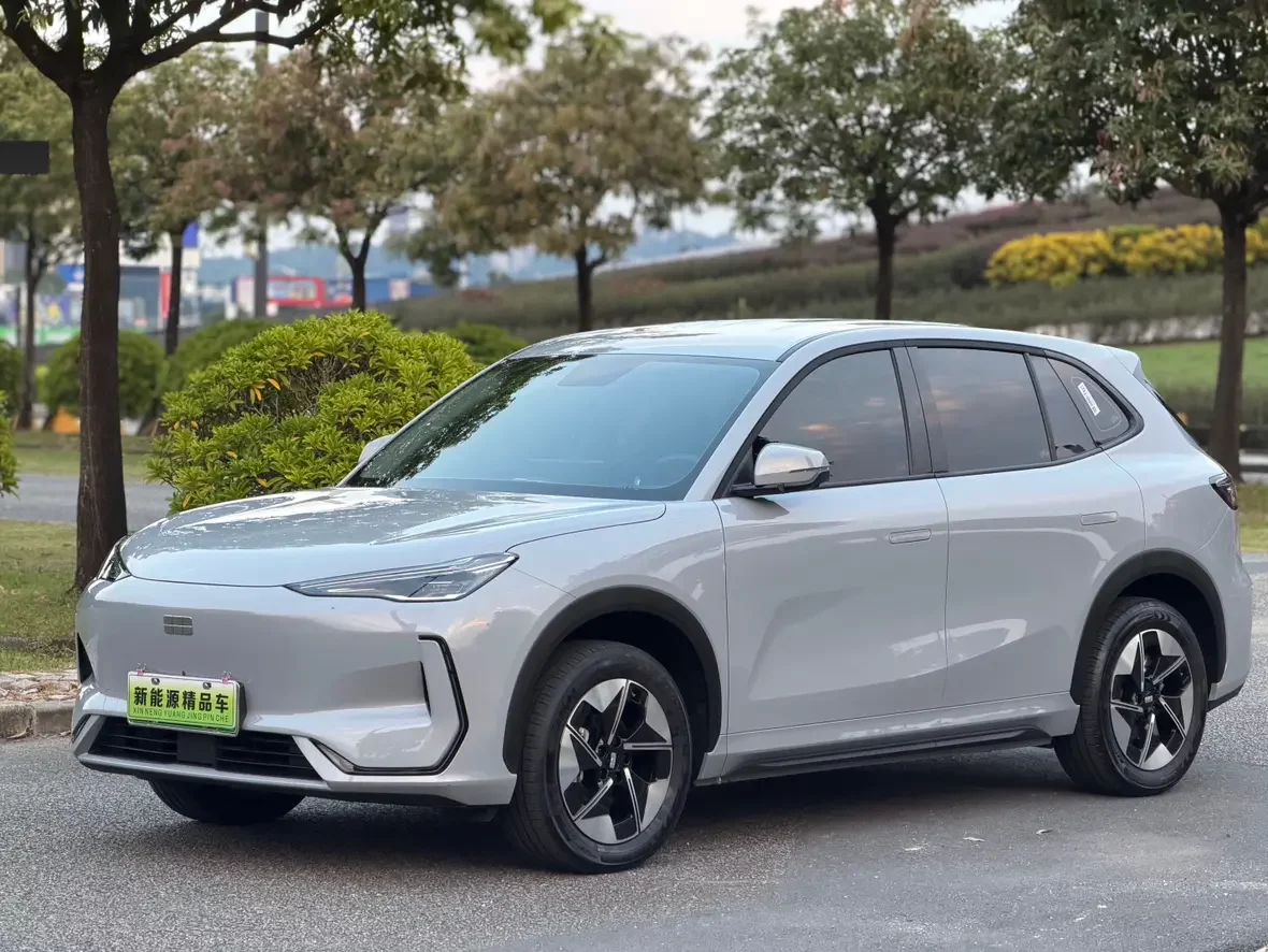 Geely Galaxy E5