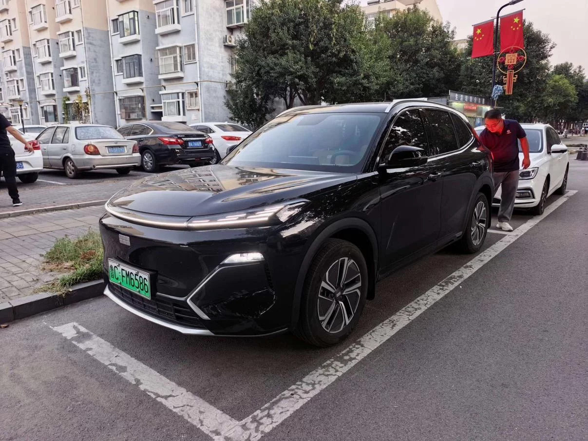 Geely Galaxy Starship 7 EM-i