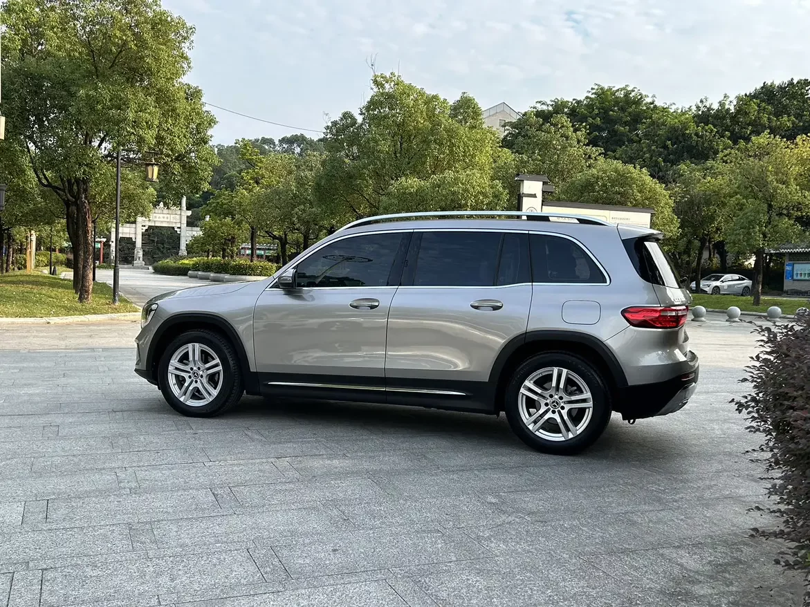 Mercedes-Benz GLB  из Китая