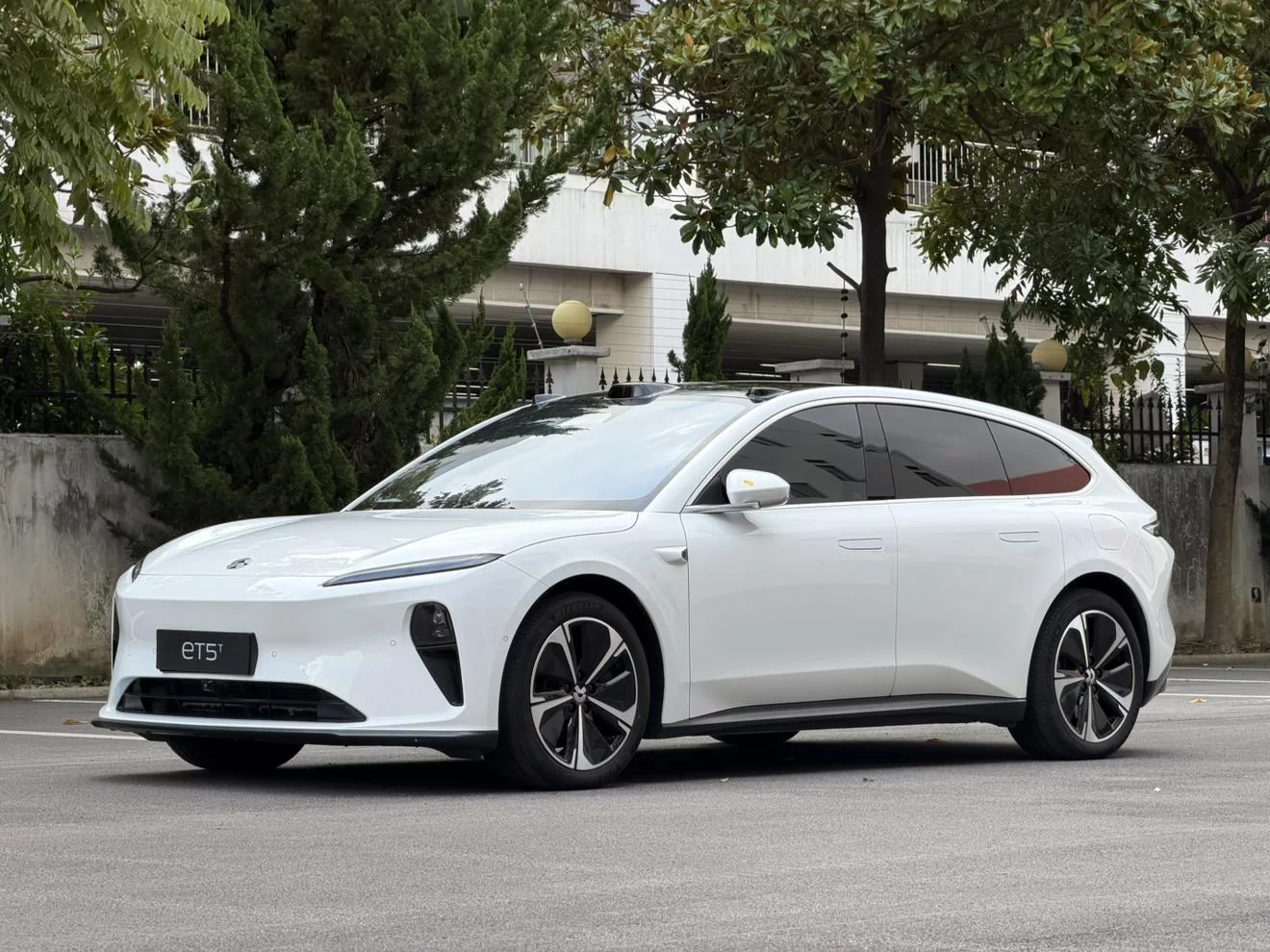 NIO ET5T