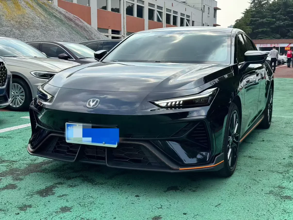 Changan UNI-V
