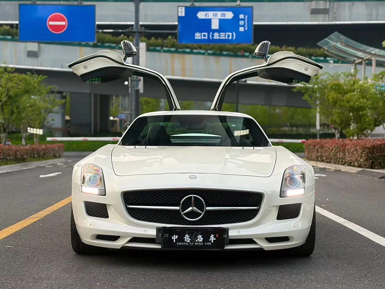 Mercedes-Benz SLS-Class AMG  из Китая