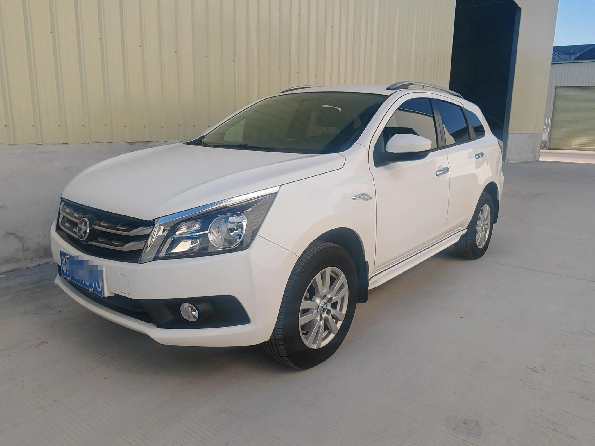 Venucia T70  из Китая